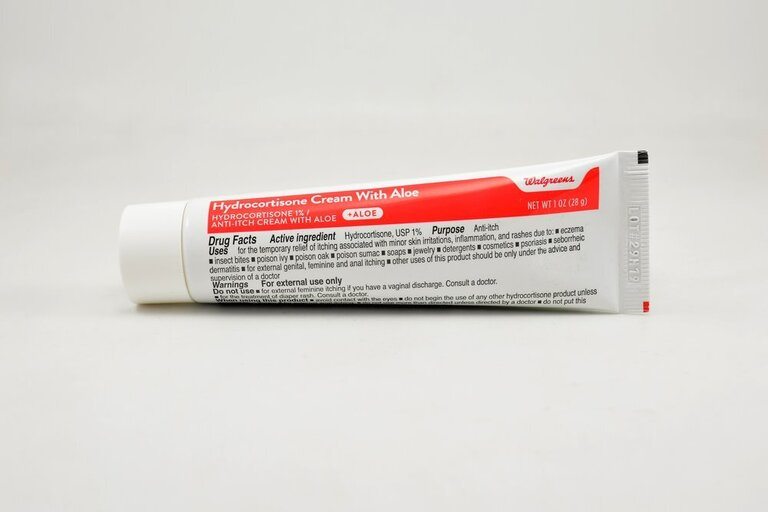 How Do You Treat An Insect Sting While Camping?