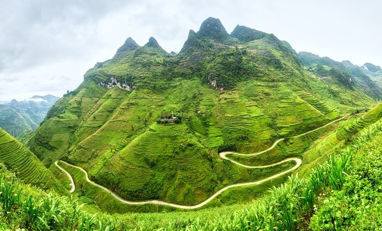 Best Destinations For Adventurous Couples