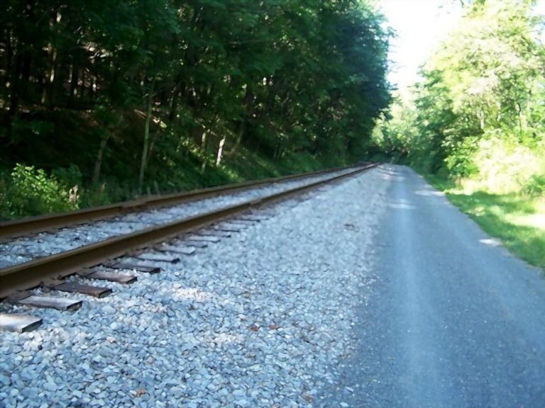 Top 8 Longest Paved Bike Trails in the US