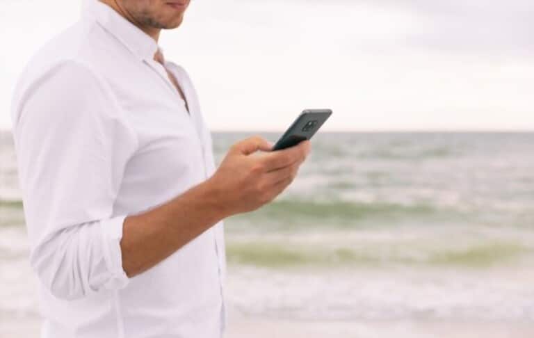 What To Wear To A Beach Party For Guys?