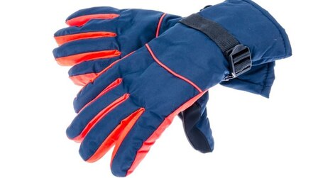 6 Best Gloves for Ice Fishing of 2026