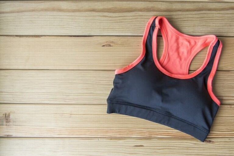 What to Wear When Kayaking?
