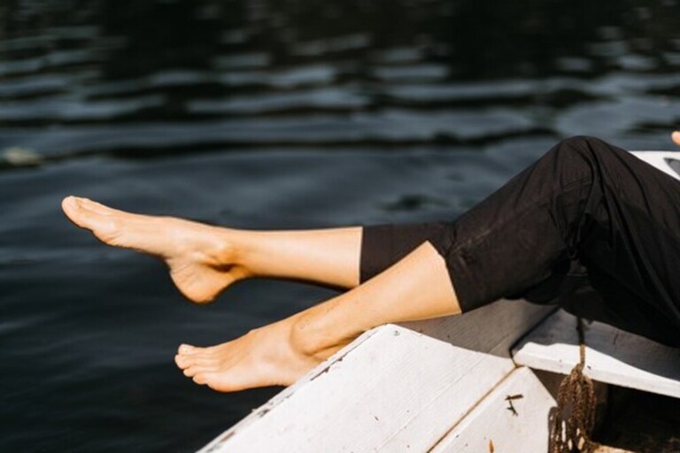 What to Wear When Kayaking?