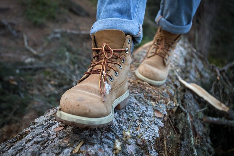 What to Wear When Hiking in Summer?