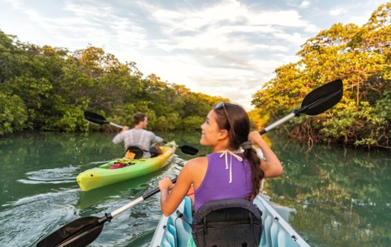 How To Avoid Back Pain When Kayaking?