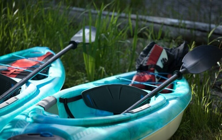 How To Avoid Back Pain When Kayaking?
