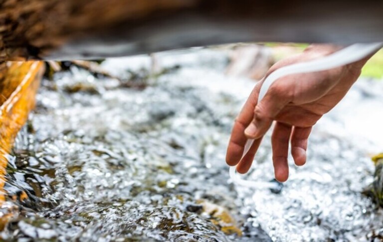 How To Stay Hydrated While Kayaking