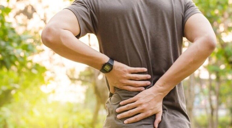 How To Avoid Back Pain When Kayaking?